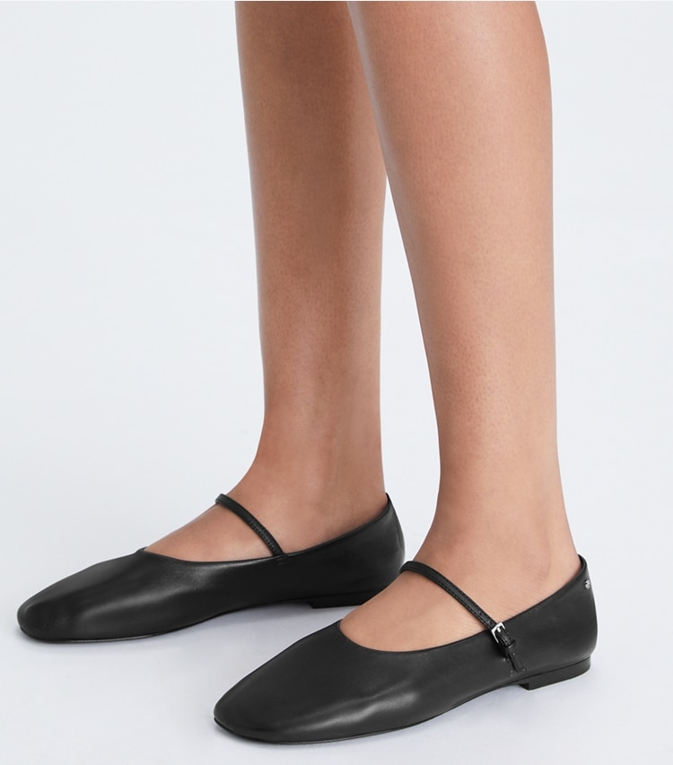 Tory Burch designer flats Mary Jane Ballet in PERFECT BLACK additional on model