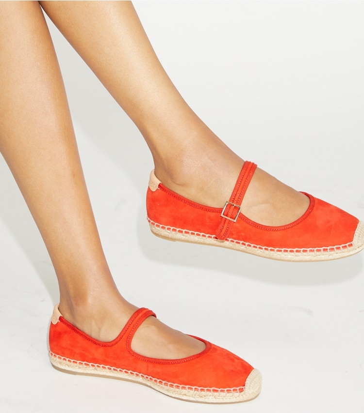 Tory Burch designer espadrilles Mary-Jane-Espadrille in BLAZING RED / BLAZING RED / NATURAL additional on model