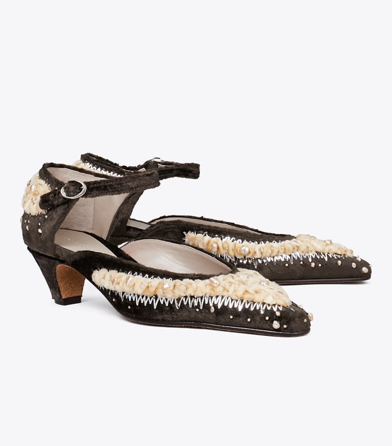 Tory Burch designer heels Mary Jane Pump in CACAO angle
