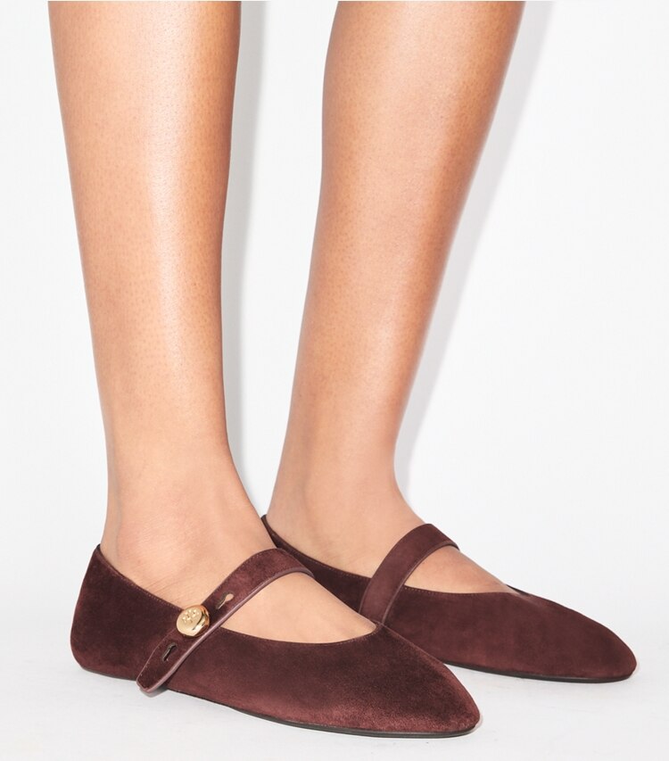 Tory Burch diseñador zapatos planos Mary Jane Romy en WARM BROWN accesorio en modelo
