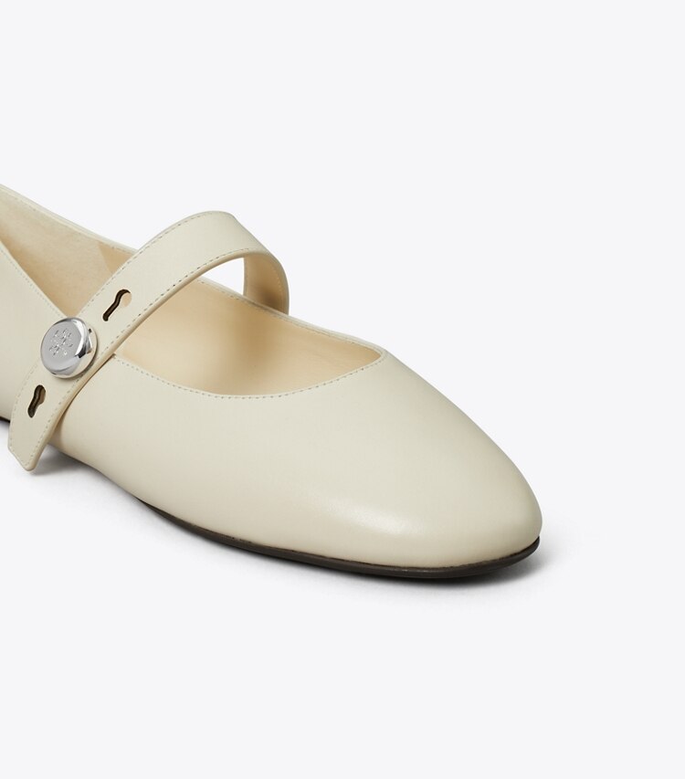 Tory Burch diseñador zapatos planos Mary Jane Romy en LIGHT CREAM detalle