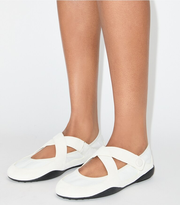 Tory Burch diseñador zapatillas Mary Jane Romy Sport en WHITE accesorio en modelo