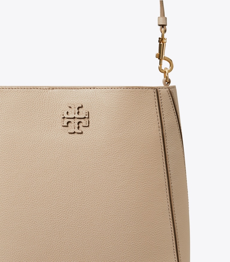 Tory Burch designer ホーボーバッグ マックグロー バケットバッグ in Fresh Clay angle