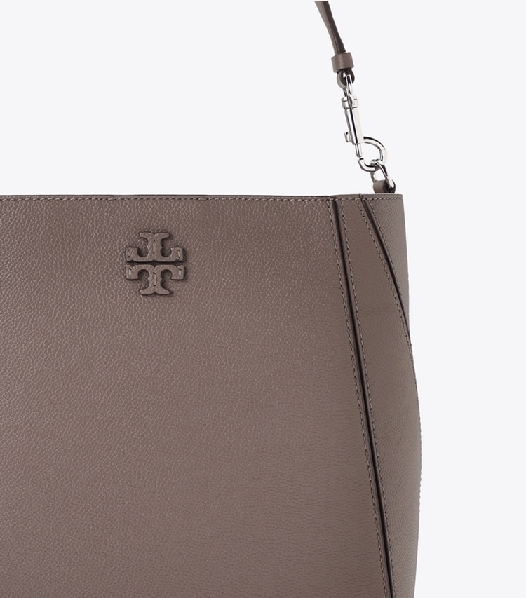 Tory Burch designer ホーボーバッグ マックグロー バケットバッグ in Wild Mushroom ディテール