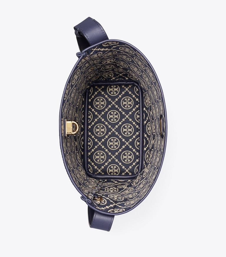 Tory Burch diseñador bolsos de hombro Medium T Monogram Lock Slim Bucket Bag en Tory Navy vista superior