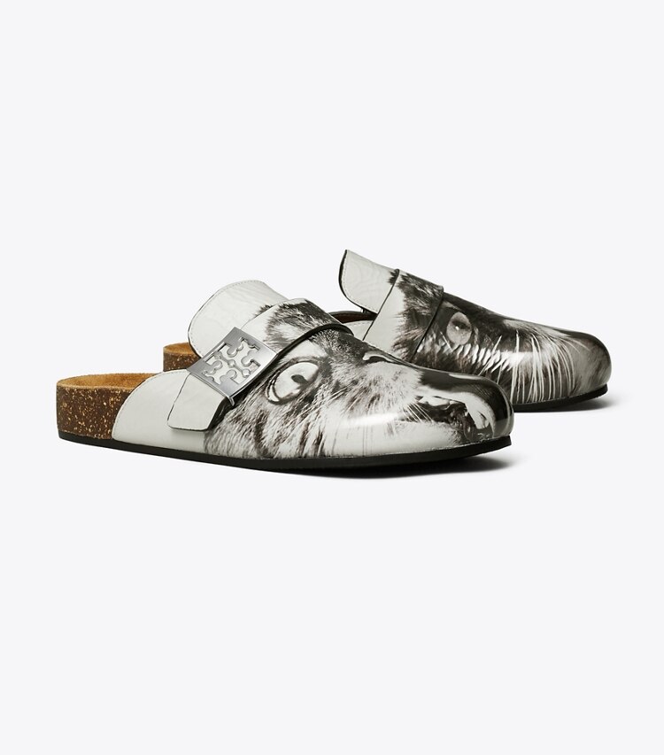 Tory Burch designer フラット メロー プリントミュール in CAT PORTRAIT angle