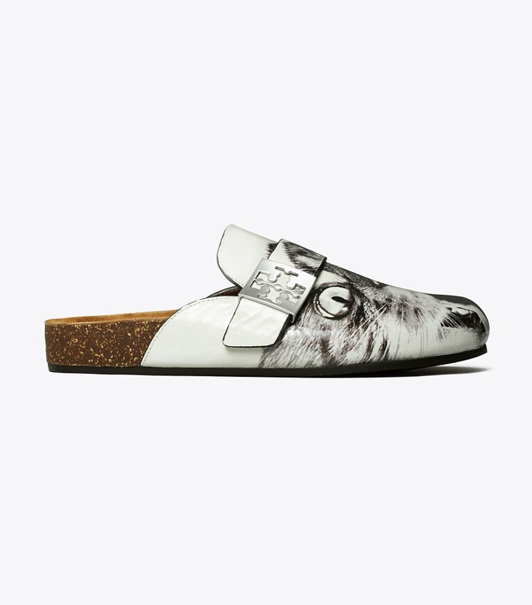 Tory Burch designer フラット メロー プリントミュール in CAT PORTRAIT angle