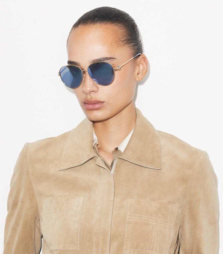 Tory Burch designer sunglasses & eyewear Miller Color Pilot in GOLD/BLUE accessory on model