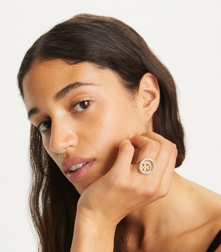 Tory Burch designer rings Miller Pavé Double Ring in Tory Gold / Crystal accessory on model