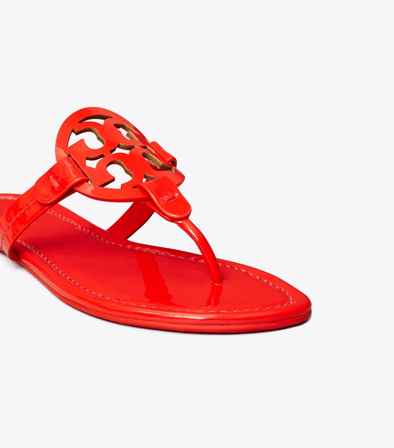 Tory Burch designer sandalen Miller Sandale aus Lackleder in BLAZING RED detail