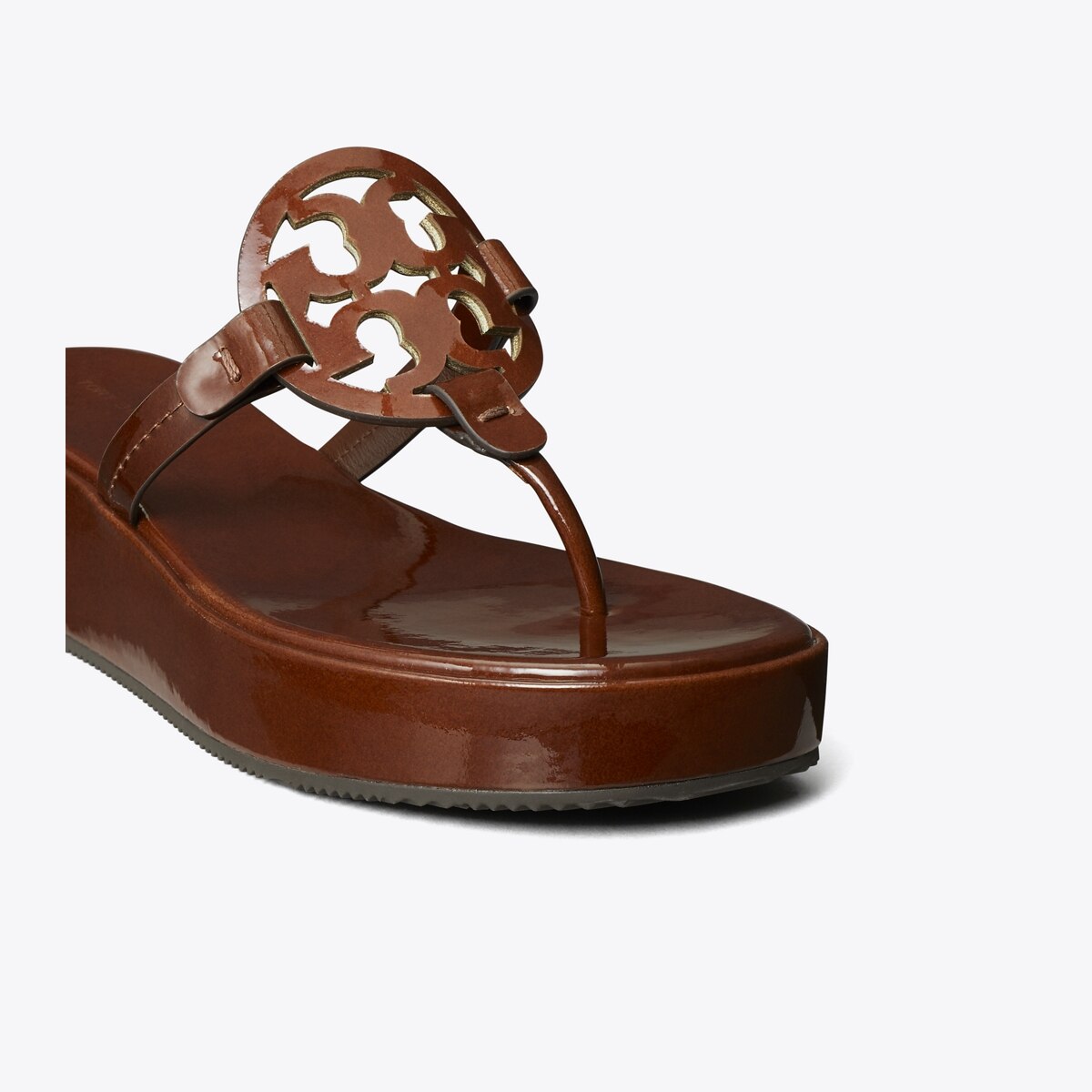 【Tory Burch】Miller Wedge Sandal レザーサンダル◆国内発送◆ Tory Burch Miller Leather Wedge Sandals | Saks Fifth Avenue