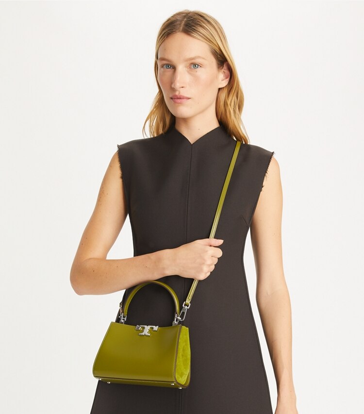 Tory Burch designer borse a spalla Mini bauletto Eleanor in Dark Matcha additional on model