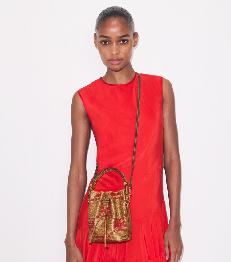 Tory Burch diseñador bolsos bandolera Mini bolso bucket de paja con monograma T en Natural adicional en modelo