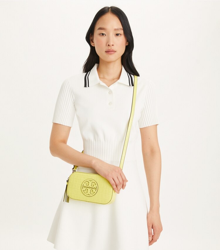 Tory Burch designer borse a spalla Mini borsa a tracolla Miller con rilievo a coccodrillo in Lemon Chiffon accessory on model