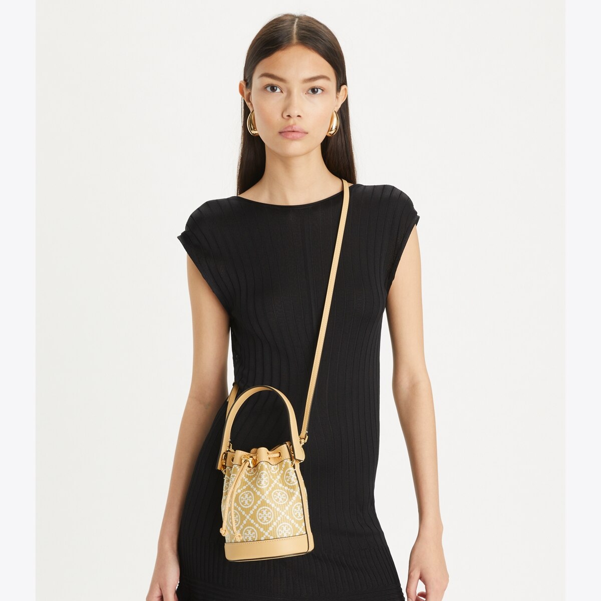 Tory burch thea mini bucket bag sale