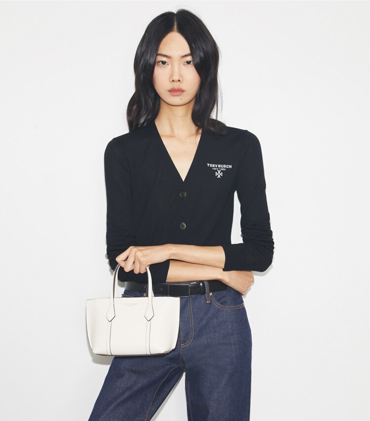 Tory Burch designer sacs à bandoulière Mini cabas Perry in Warm White additional on model