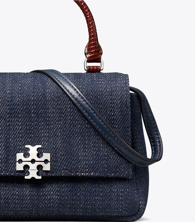 Tory Burch designer クロスボディバッグ チャーリー デニム トップハンドル ミニ クロスボディバッグ in Midnight ディテール