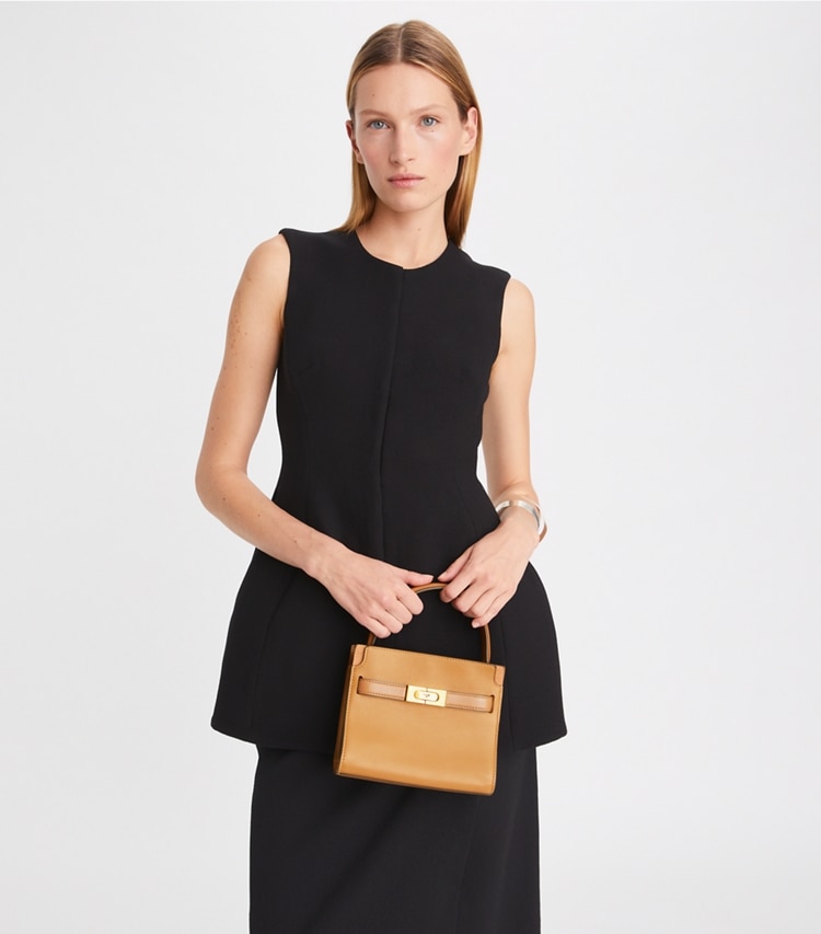 Tory Burch designer sacs à bandoulière Mini double sac Lee Radziwill in Tiramisu accessory on model