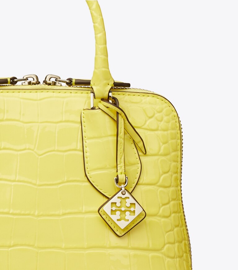 Tory Burch designer クロスボディバッグ スウィング エンボス ミニバッグ in Lemon Chiffon angle