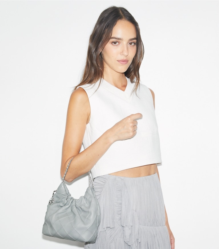 Tory Burch designer クロスボディバッグ フレミング ソフト ミニ ホーボーバッグ in Gray angle