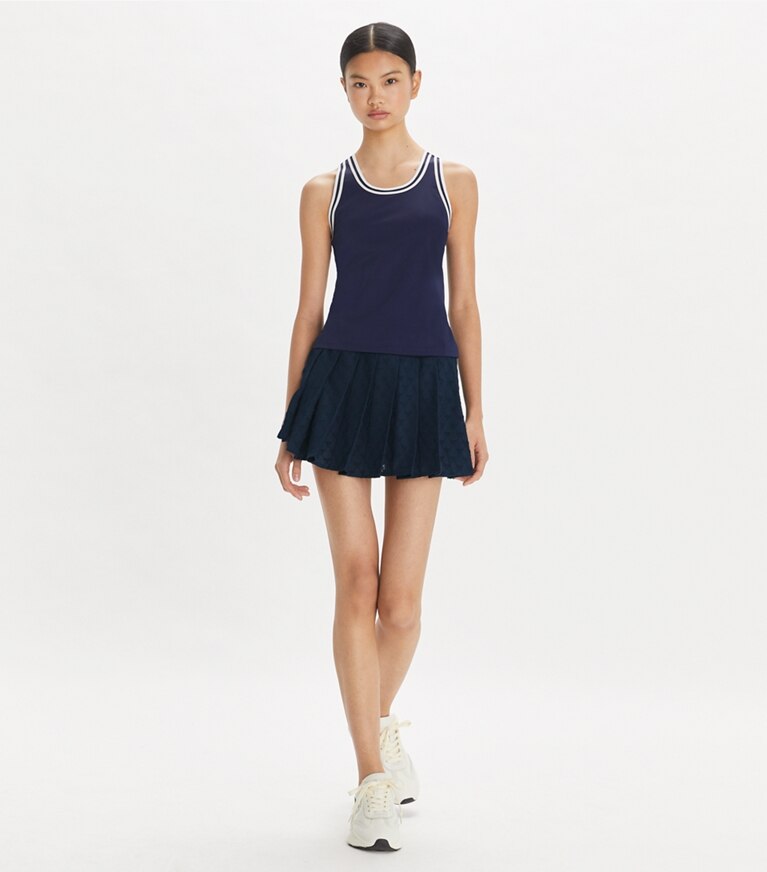 Tory Sport designer bas Mini jupe de tennis en molleton jacquard in Tory Navy front