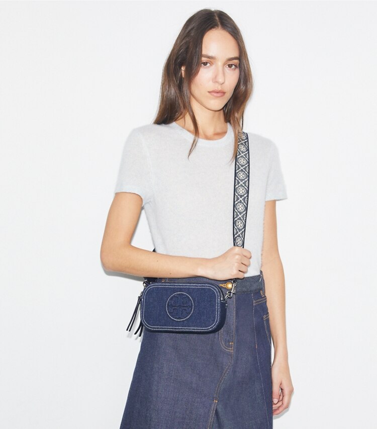 Tory Burch designer crossbody bags Mini Miller Crossbody Bag aus Denim in Royal Navy accessory on model