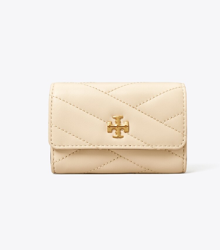 Tory Burch designer portes-cartes Mini portefeuille à rabat Kira Chevron dans New Cream de face