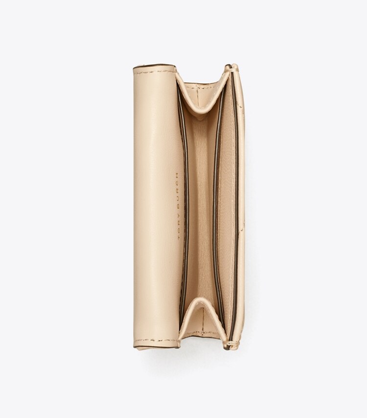 Tory Burch designer portes-cartes Mini portefeuille à rabat Kira Chevron dans New Cream vue du dessus