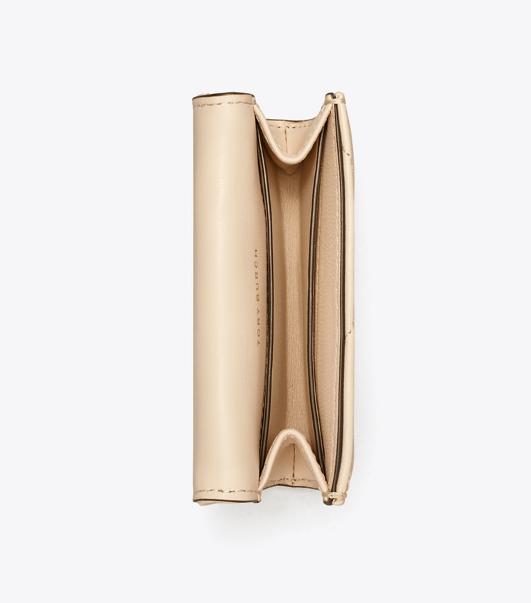 Tory Burch designer portes-cartes Mini portefeuille à rabat Kira Chevron dans New Cream vue du dessus