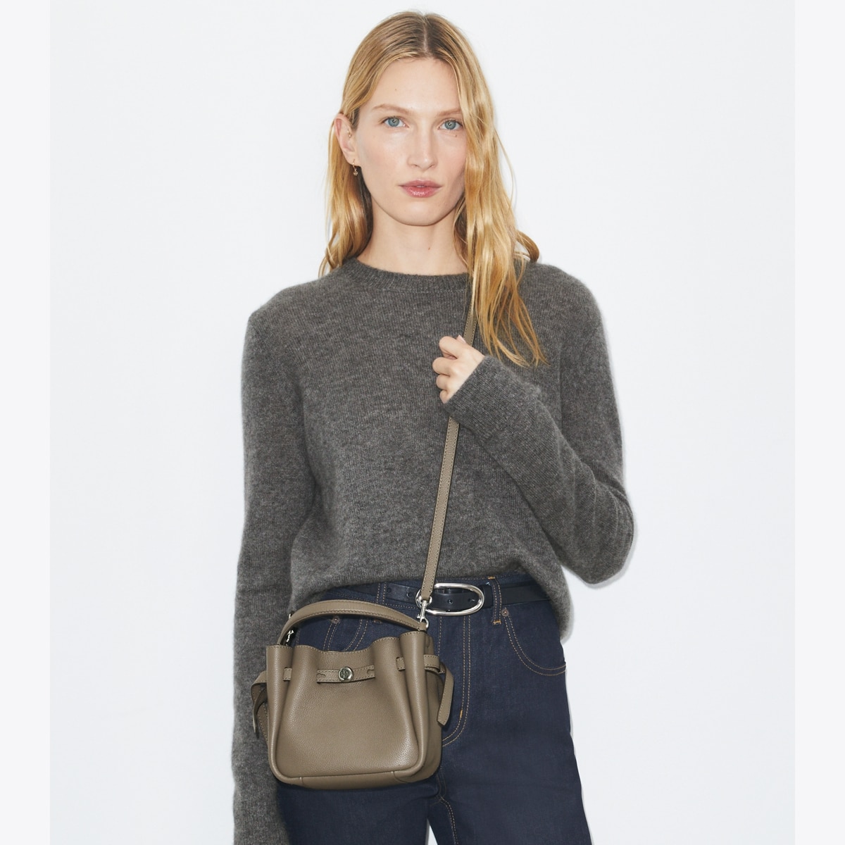 mini-romy-bucket-bag-accessory