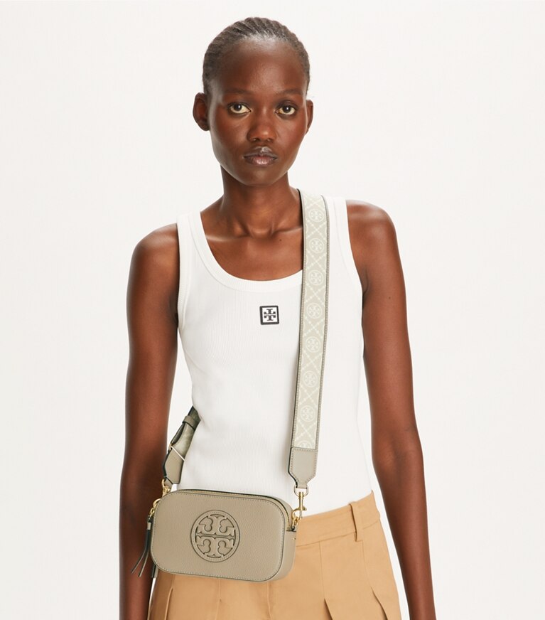 Tory Burch designer sacs à bandoulière Mini sac à bandoulière Miller in Fresh Clay accessory on model