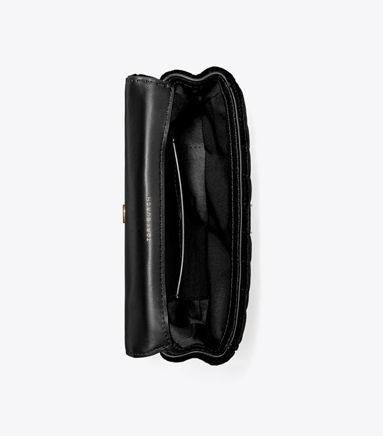 Tory Burch designer sacs à bandoulière Mini sac à rabat Kira en velours dans Black vue du dessus
