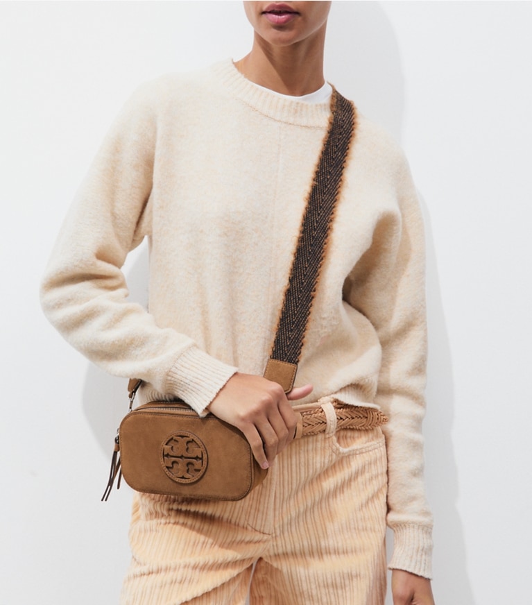 Tory Burch designer sacs à bandoulière Mini sac bandoulière en suède Miller dans Toffee accessoire sur le modèle