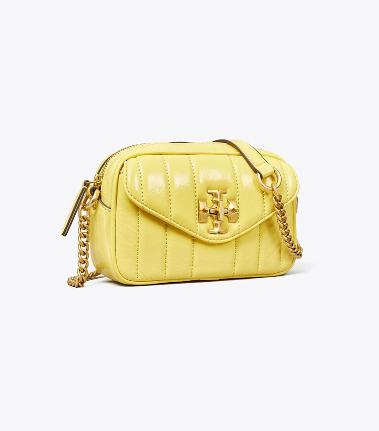 Tory Burch designer sacs à bandoulière Mini sac caméra Kira verni dans Vintage Lemon angle