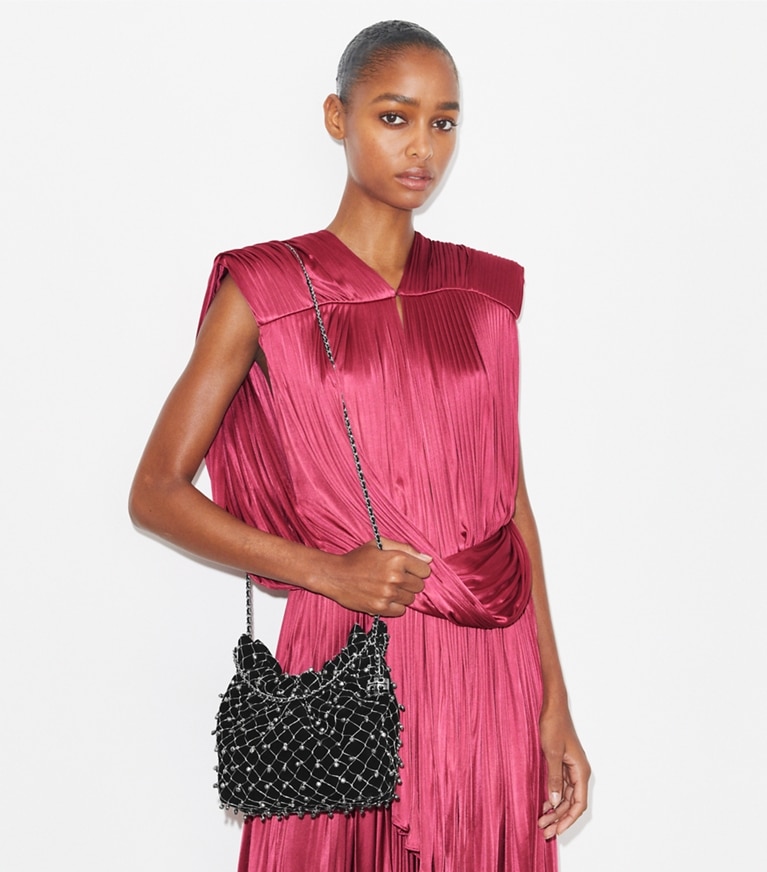 Tory Burch designer sacs à bandoulière Mini sac Hobo Fleming Bell in Black angle