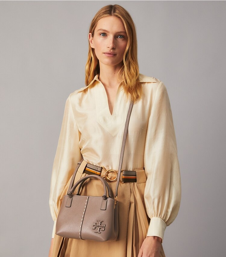 Tory Burch designer sacs à bandoulière Mini sac McGraw dans Silver Maple accessoire sur le modèle