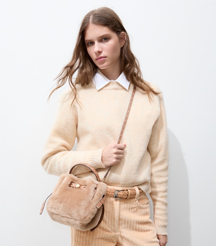 Tory Burch designer sacs à bandoulière Mini sac seau Romy en rason dans Teddy supplémentaire sur le modèle