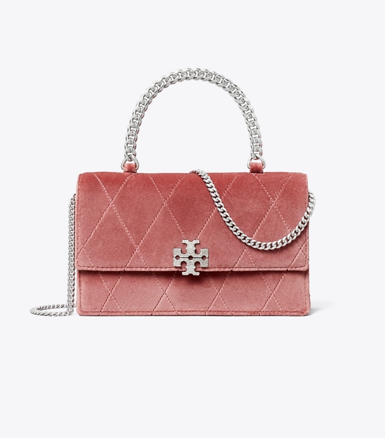 Tory Burch diseñador bolsos bandolera Minibolso bandolera Charlie acolchado de terciopelo en pavé con asa superior en Dusty Pink frente