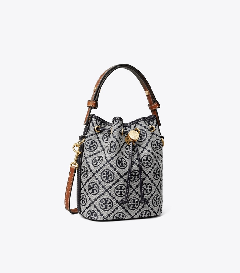Tory Burch diseñador bolsos bandolera Minibolso bucket con monograma de T en Tory Navy ángulo