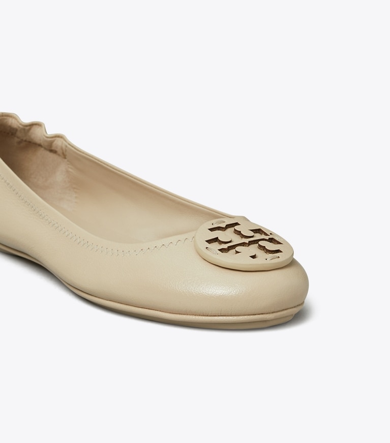 Tory Burch designer loafers Minnie Reiseballerina in STONE GRAY angle