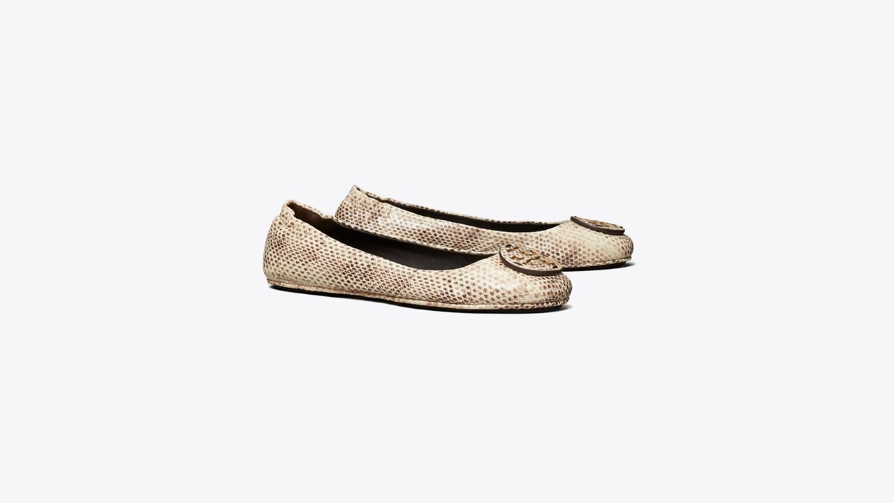 Tory burch minnie travel ballet flat hot sale printed leather