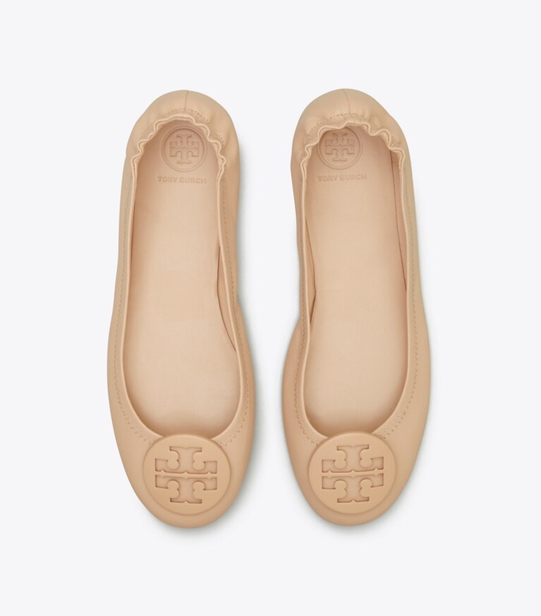 Tory burch minnie 2024 flats goan sand