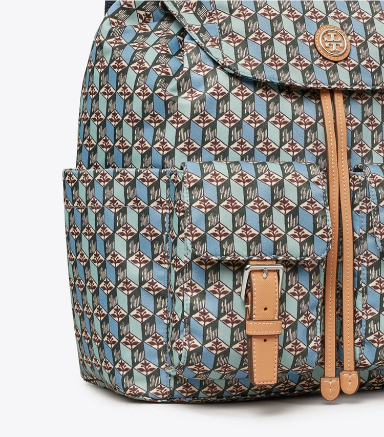 Tory Burch diseñador mochilas Mochila estampada de nailon con solapa en MISTY BLUE TULIP detalle