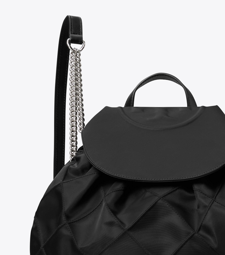 Tory Burch diseñador mochilas Mochila Fleming de nailon en Black detalle