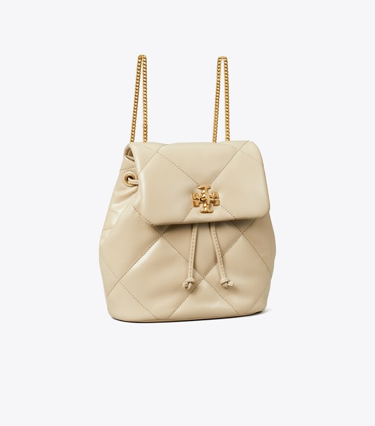 Tory Burch diseñador mochilas Mochila Mini Kira con acolchado en forma de rombos en Light Stone ángulo