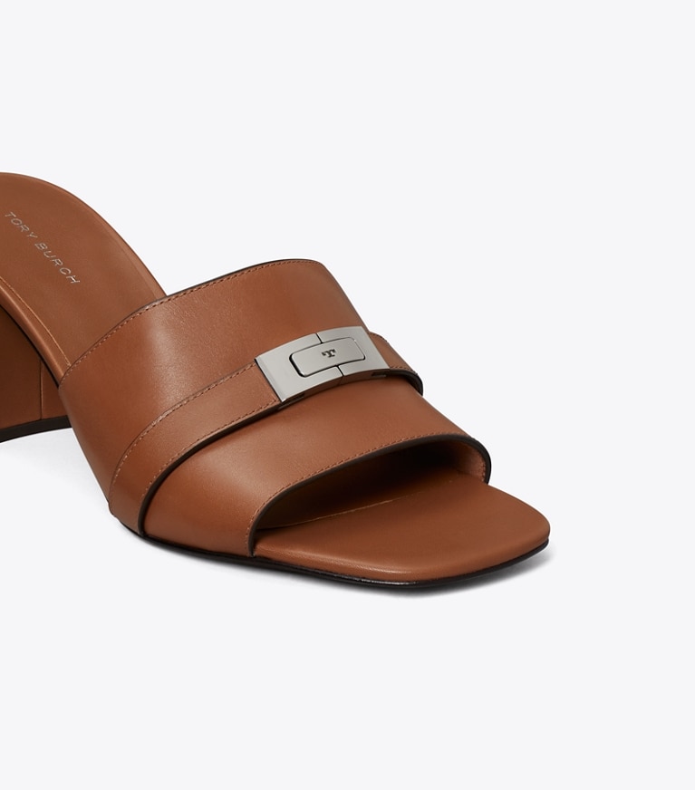 Tory Burch designer sandali Mule con tacco LeeLee in AGED TAN dettaglio