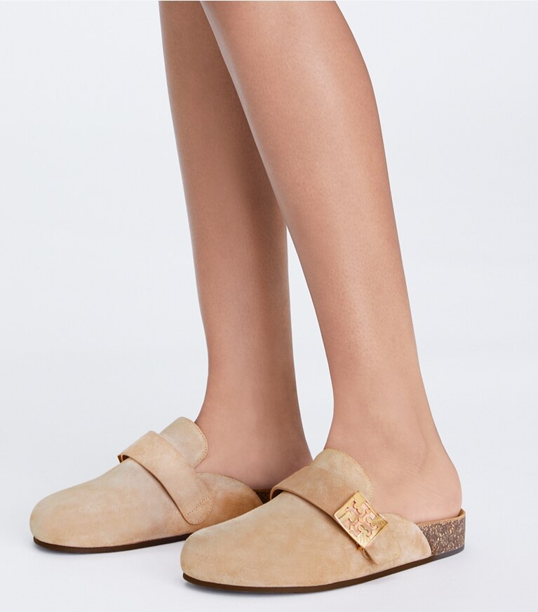 Tory Burch designer mocassini Mule Mellow in MALVA / GOLD additional on model