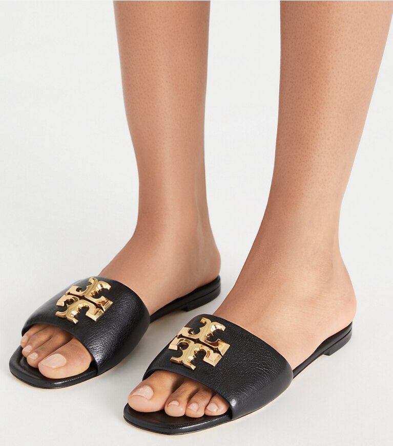 Tory Burch designer sandales Mules Eleanor in PERFECT BLACK / GOLD accessory on model