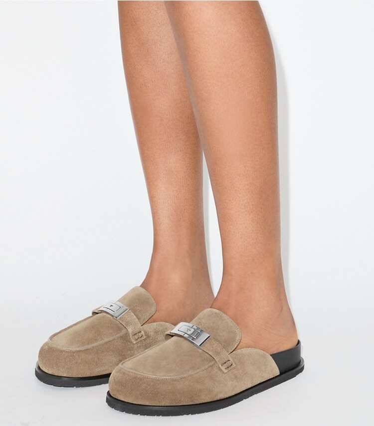 Tory Burch designer mocassins Mules LeeLee in AVOLA accessory on model