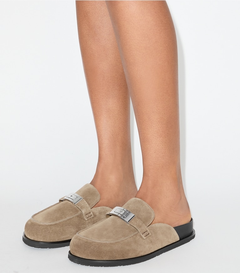 Tory Burch designer mocassins Mules LeeLee in AVOLA accessory on model